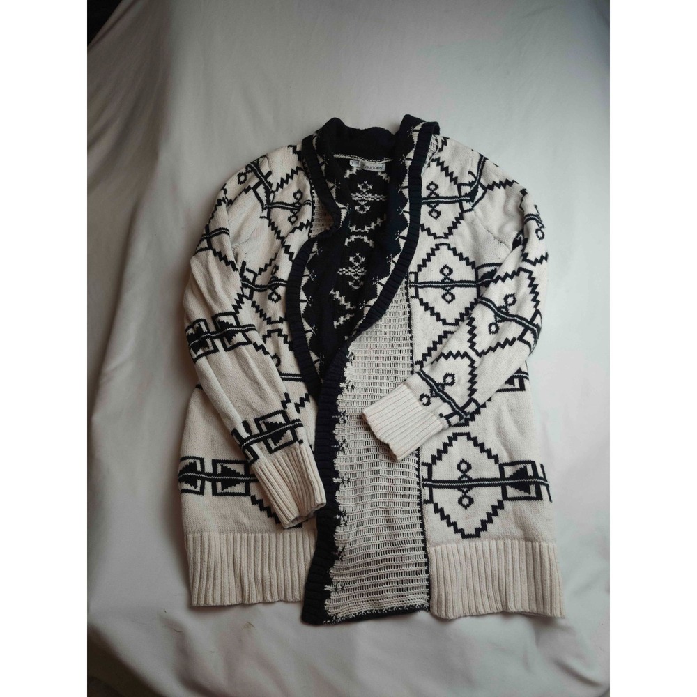 Maurices Cardigan Sweater Womens 0 White Black Aztec Boho Western Cottagecore